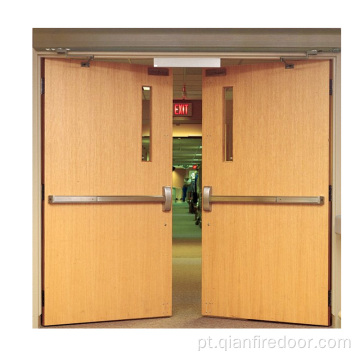 Portas internas de emergência de madeira com design certificado